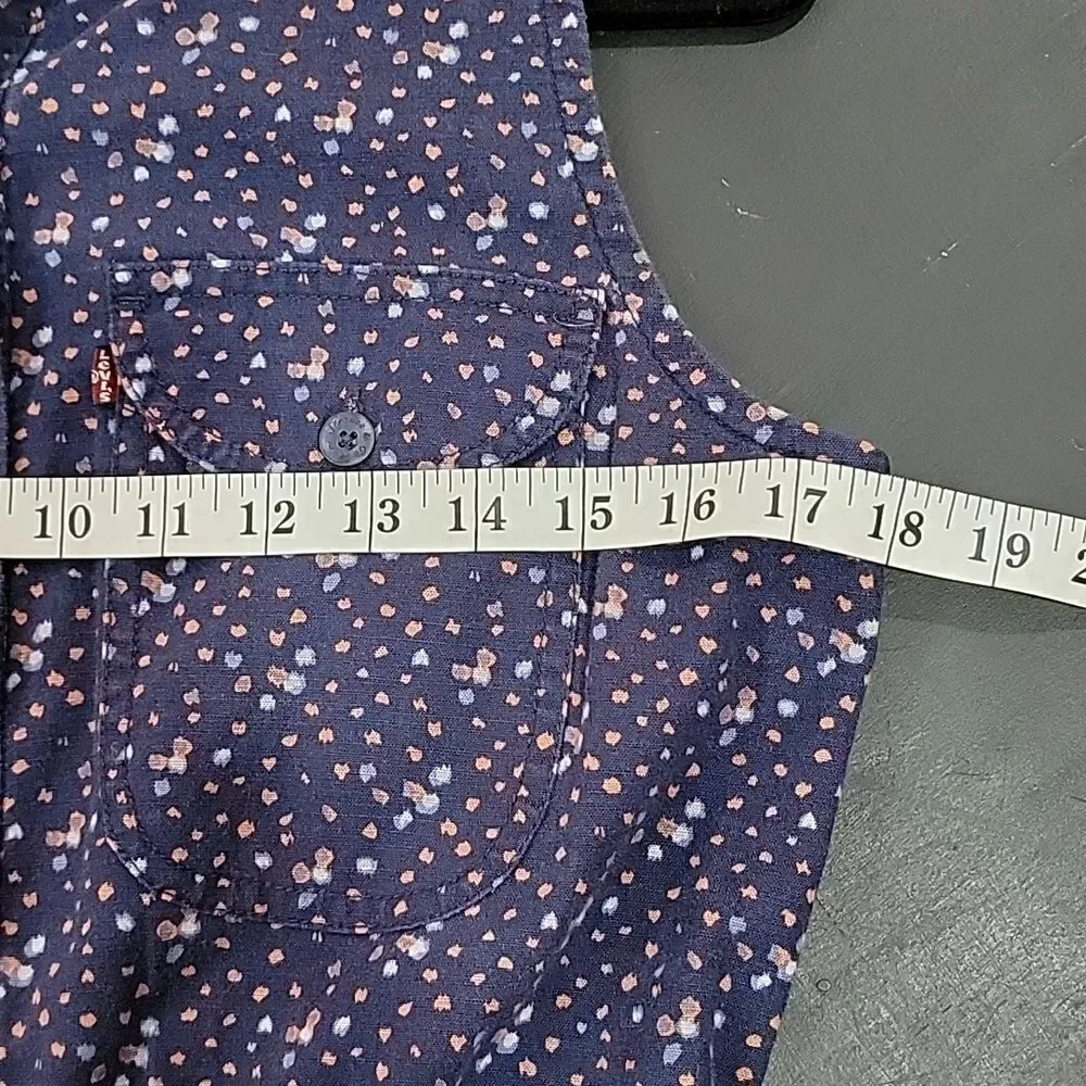 🖤5/$20🖤 LEVI'S.. lightweight denim dress..